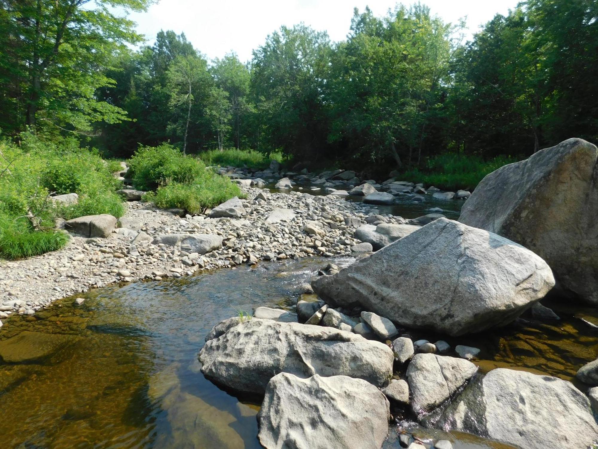 Aux Tipis De La Riviere Sauvage Villa Saint Romain Eksteriør bilde